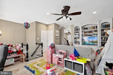 42793 Shaler St, Chantilly, VA 20152 - photo 4