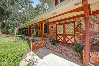 7-web-or-mls-6822 Golfview St-18