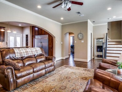 3944 Frontier Ln, Dallas, TX 75214 - photo 5