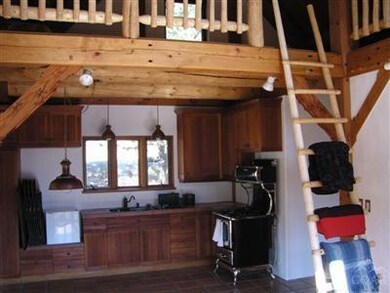 17039 Canyon Crest Dr, Sisters, OR 97759 - photo 5