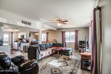 LIVING ROOM 1