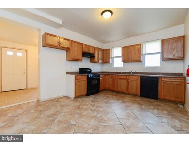 553 N 28th St, Camden, NJ 08105 - photo 7