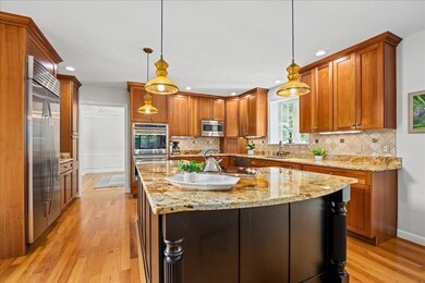 10 Settlers Rd, Shrewsbury, MA 01545 - photo 4