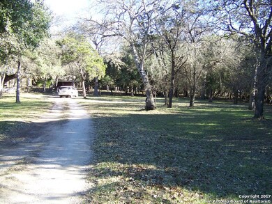 19410 Scenic Loop Rd, Grey Forest, TX - photo 4