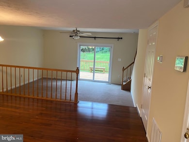 3107 Brinkley Station Dr, Temple Hills, MD 20748 - photo 4