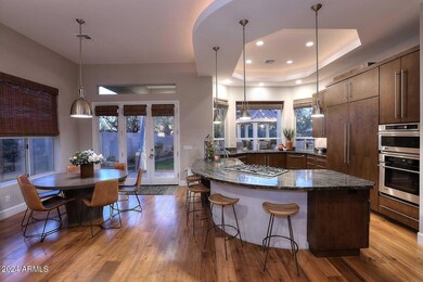 Night-Kitchen