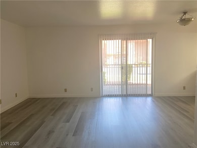 5221 River Glen Dr unit 195, Las Vegas, NV 89103 - photo 4
