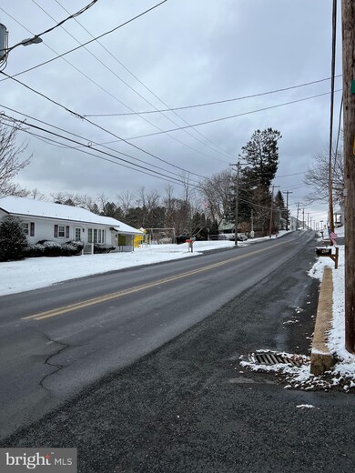 436 Main St, Lavelle, PA 17943 - photo 3