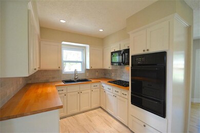 5622 Bent Bough Ln, Houston, TX 77088 - photo 6