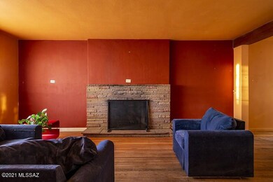 LR fireplace as-is