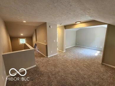 70 Lookout Ridge Dr, Columbus, IN 47201 - photo 6