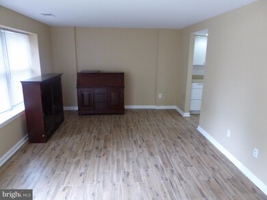 8293 Bark Tree Ct, Springfield, VA 22153 - photo 6