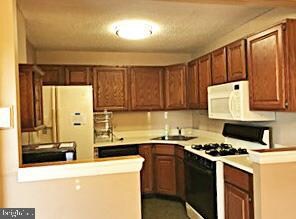 Radnor House unit 804, Bryn Mawr, PA 19010 - photo 7