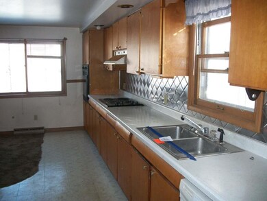 127 E Washington Ave, Tomahawk, WI 54487 - photo 6