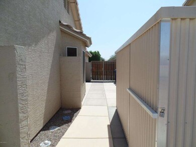 3026 N Olympic 007