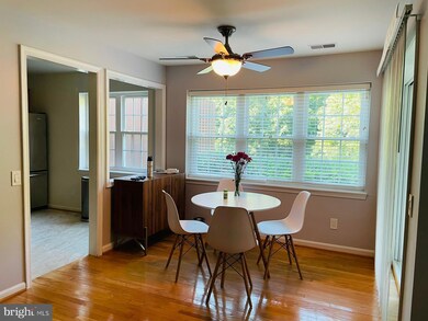 9240 Cardinal Forest Ln unit 101, Lorton, VA 22079 - photo 7