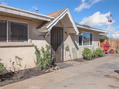 16003 Chestnut St, Hesperia, CA 92345 - photo 3