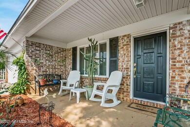 4872 Lofty Pines Cir W, Jacksonville, FL 32210 - photo 2