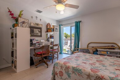 26 D 11th Ave Stock Island Duck Berge Fu