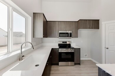 9079 W Camellia St, Nampa, ID 83687 - photo 4