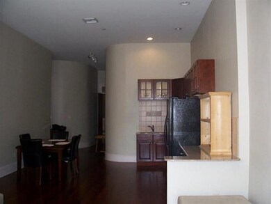 713 Camp St unit 2A, New Orleans, LA 70130 - photo 3