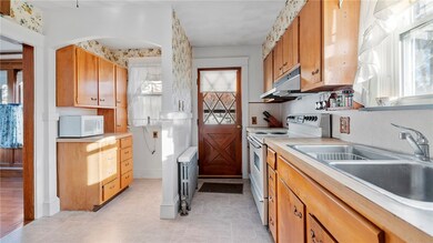 69 Welfare Ave, Cranston, RI 02910 - photo 6