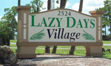 Welcome to Lazy Days -- a people-friendly, pet-fri