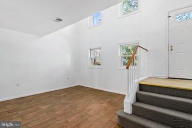 10501 Trinidad Ct, Manassas, VA 20109 - photo 5