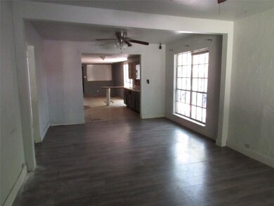 220 Dipping Ln, Houston, TX 77076 - photo 7