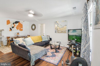 13103 Briarcliff Terrace unit 10-1006, Germantown, MD 20874 - photo 3