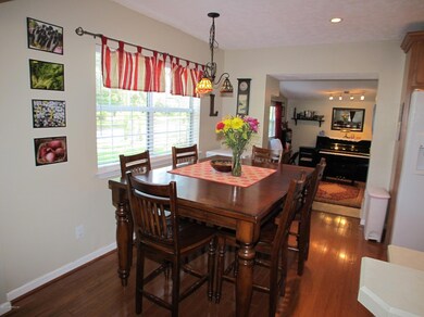 6714 London Bridge Ln, Jacksonville, FL 32210 - photo 6