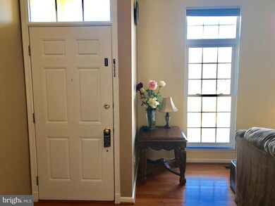 42937 Shelbourne Square, Chantilly, VA 20152 - photo 2