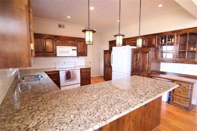 5416 Oakview St, Shawnee, KS 66216 - photo 6