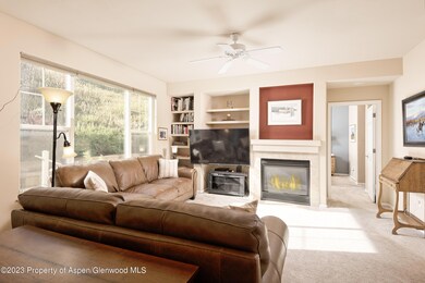 Living room - 1