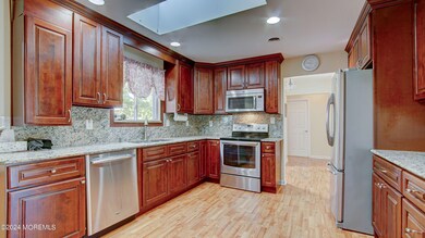 13 Zacatin Rd unit A, Freehold, NJ 07728 - photo 7