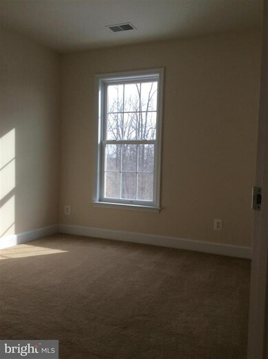 14673 Crossfield Way unit 158A, Woodbridge, VA 22191 - photo 4