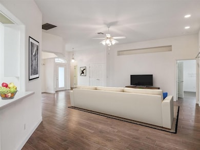 4700 St Andrews Arcade, Leesburg, FL 34748 - photo 7