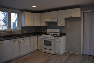 12 Linwood St, Holbrook, MA 02343 - photo 3