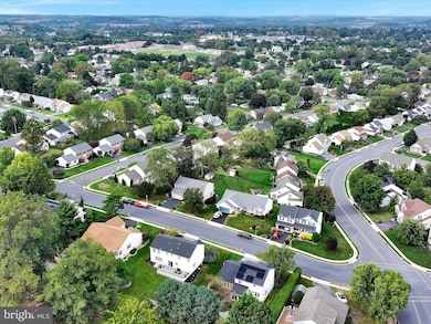 2602 Andrew Dr, Reading, PA 19608 - photo 3