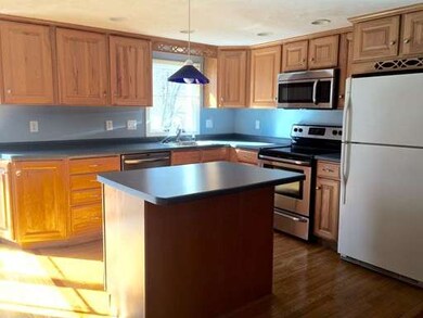 521 Summer St, Rockland, MA 02370 - photo 3