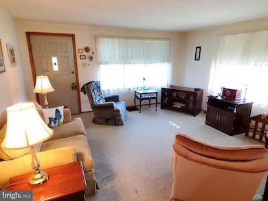 36 Black Matt Rd, Douglassville, PA 19518 - photo 3