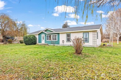 334 Ray Symmonds Rd, Yakima, WA 98901 - photo 2