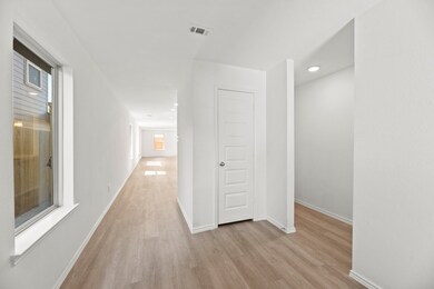 4538 Pinehurst Trace Dr, Pinehurst, TX 77362 - photo 6