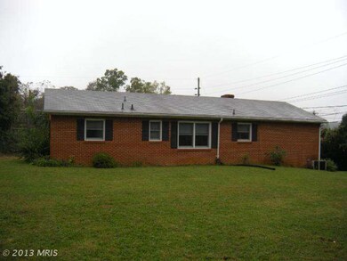 555 Fox Dr, Winchester, VA 22601 - photo 5