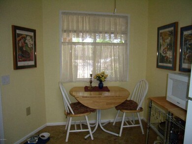 10872 W Emerald Dr unit 17J, Sun City, AZ 85351 - photo 5