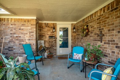 2602 El Camino St, Bay City, TX 77414 - photo 2