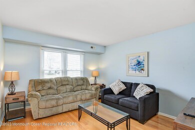 03-Living Room