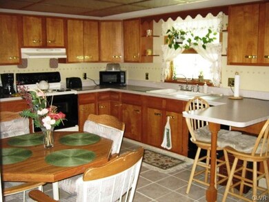 123 Cumberland Ave, Tamaqua, PA 18252 - photo 6