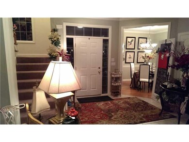 Entry/Foyer.