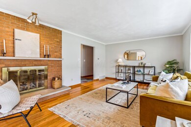 11-web-or-mls-2420-johnston-rd